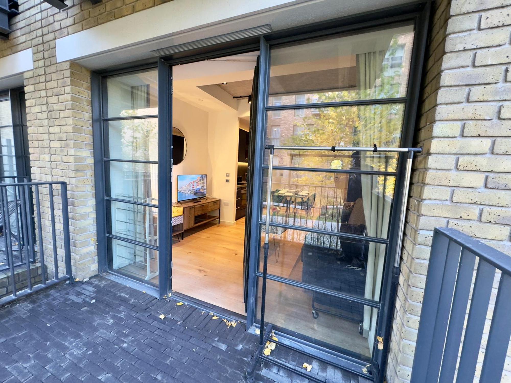 Amazing Cosy Apartment, Next To O2 Arena And Close To London Excel, Secure Parking Luaran gambar
